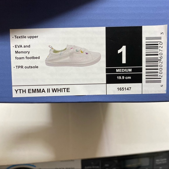 Austin trading Co Girls YTH Emma white sneakers - Picture 5 of 5